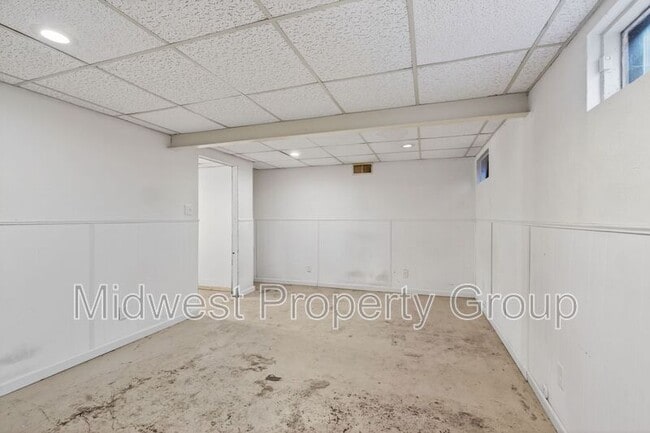 Building Photo - 1156 Cove Ln