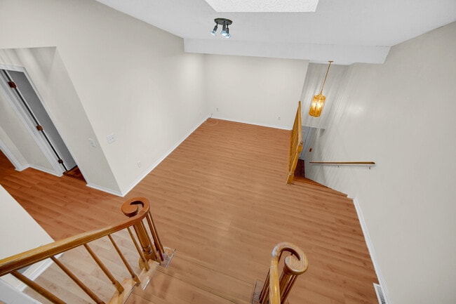 Building Photo - 2571 E Lincoln Hwy