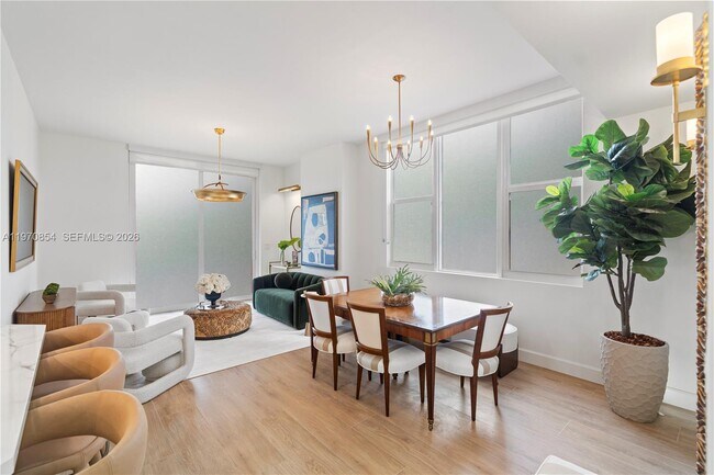 Building Photo - 626 Coral Wy