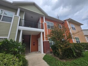 Building Photo - 2/2 ( Eagle Trace) Charming, updated townh...