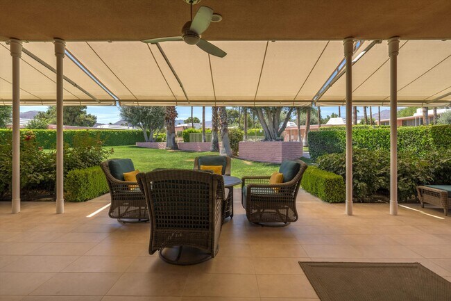 Building Photo - 47432 Medina Dr W