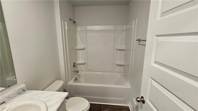 Building Photo - 511 Autumns Wood Cir