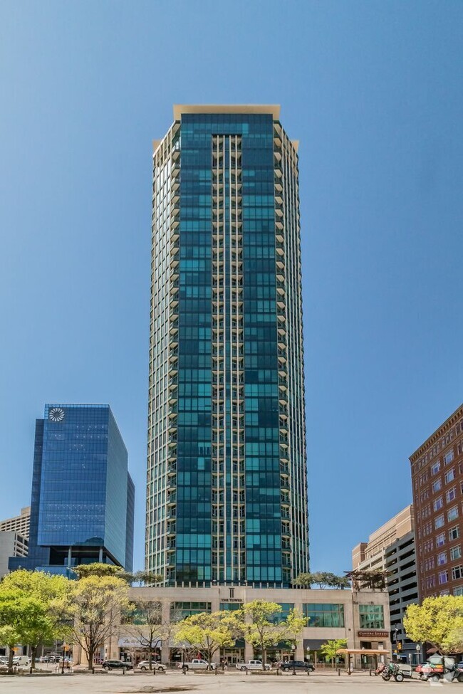 Building Photo - Amazing Condo Views at the Tower