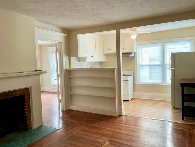 Building Photo - 30 Strathallen