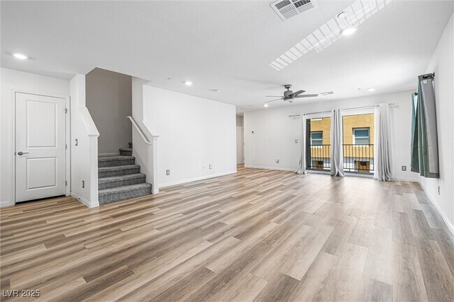Building Photo - 3719 Enchanted Sky St