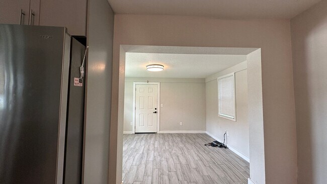 Building Photo - 517 San Juan Blvd