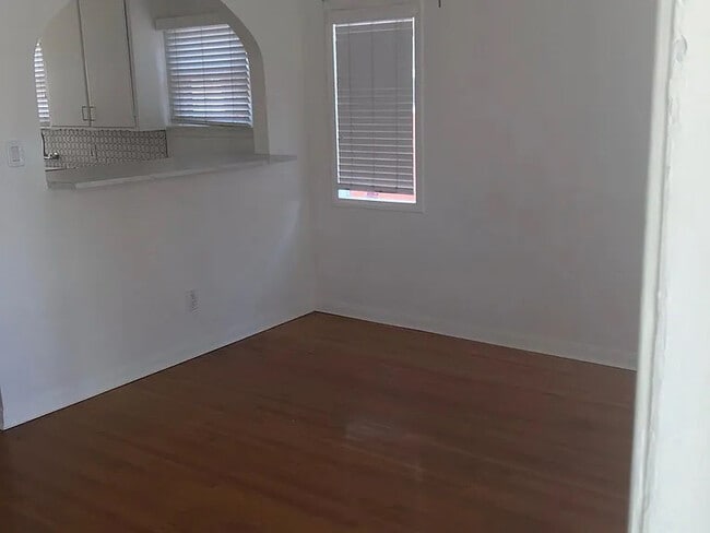 Building Photo - 1435 Ximeno Ave