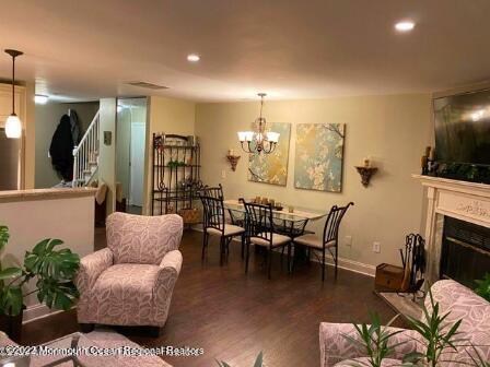 Building Photo - 64 Holly Dr