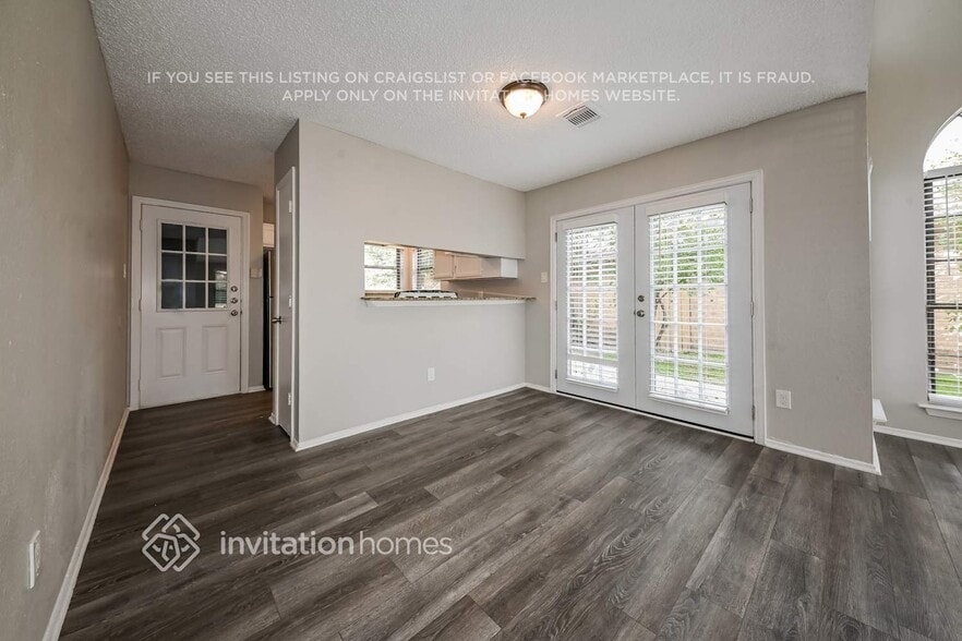 Building Photo - 623 Las Brisas Dr