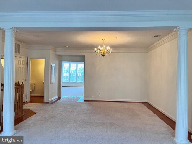 Building Photo - 5605 Harrington Falls Ln