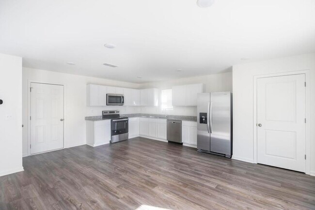 Building Photo - 134 Price Ml Trl