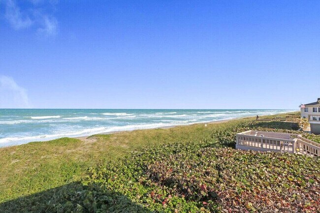 Building Photo - 1501 NE Ocean Blvd