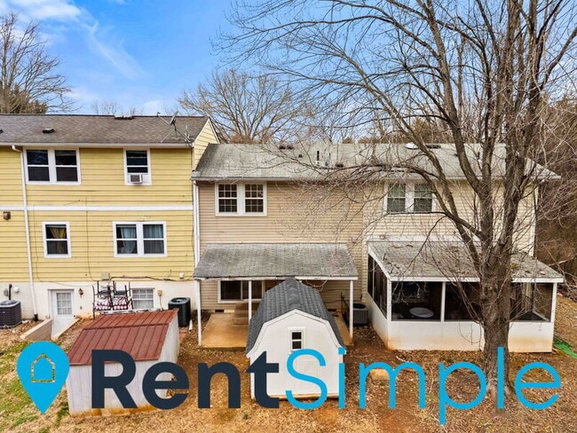 Building Photo - 1808 Soho Ct