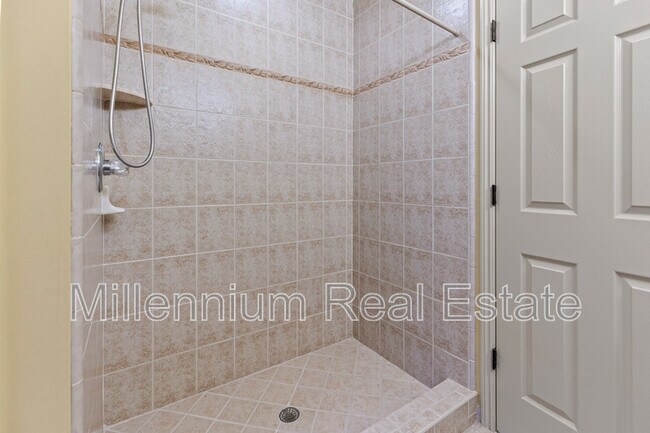 Building Photo - 64121 Turnberry Way