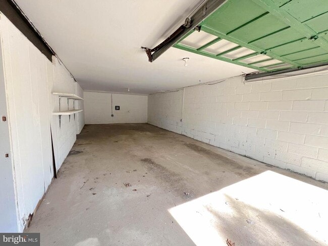 Building Photo - 1200 N Grange Ave