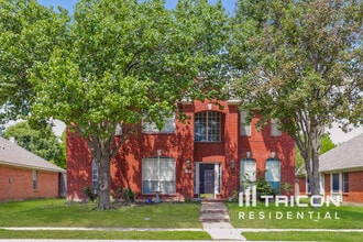 Building Photo - 5108 Highlands Dr