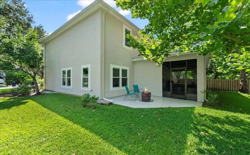 Building Photo - 629 Pelham Rd