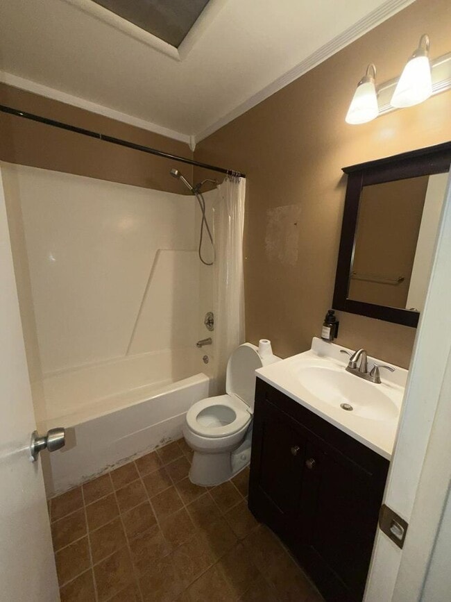Building Photo - 106 Penrose Dr