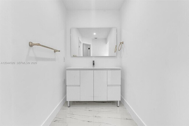 Building Photo - 8858 Harding Ave