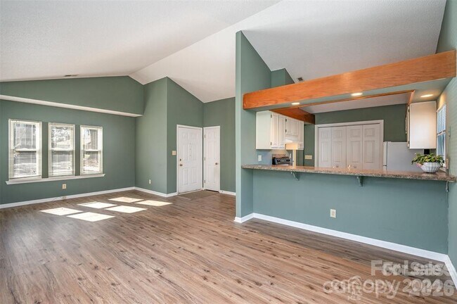 Building Photo - 2745 Von Thuringer Ct