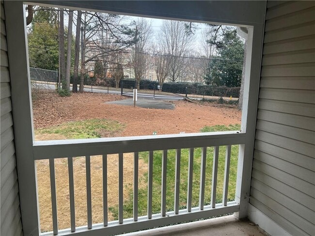 Building Photo - 1244 Keys Lake Dr NE