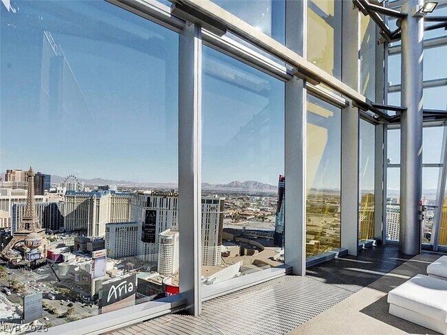 Building Photo - 3722 S Las Vegas Blvd