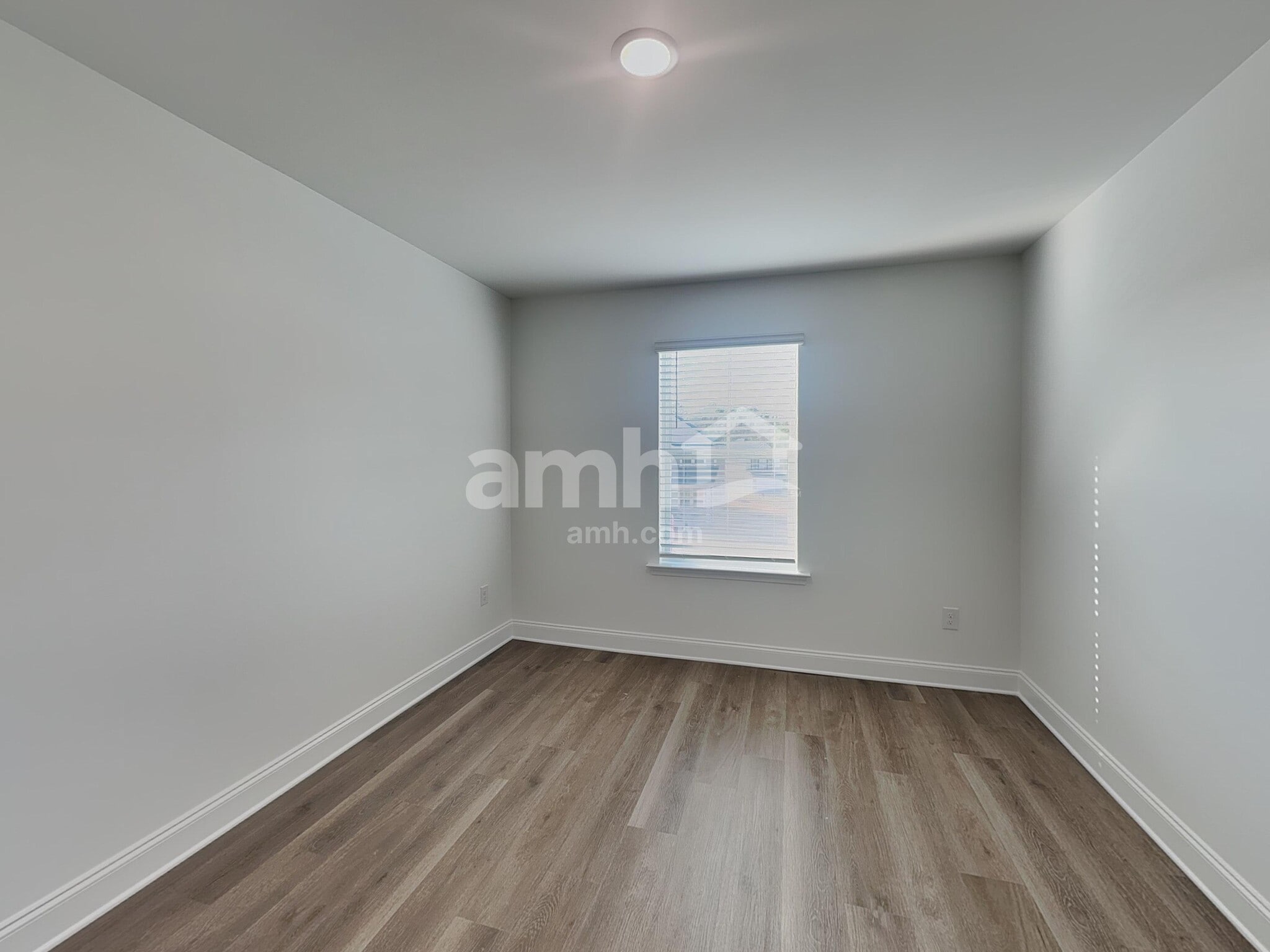 Building Photo - 1203 Livengood Wy