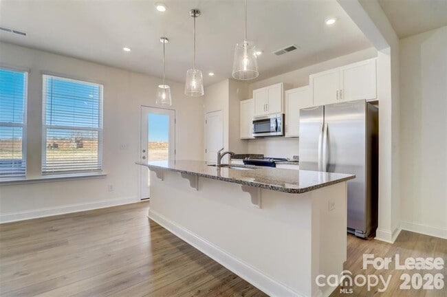 Building Photo - 3845 Hayden Ln