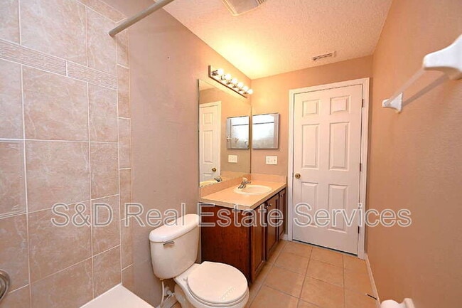 Building Photo - 5360 River Rock Rd