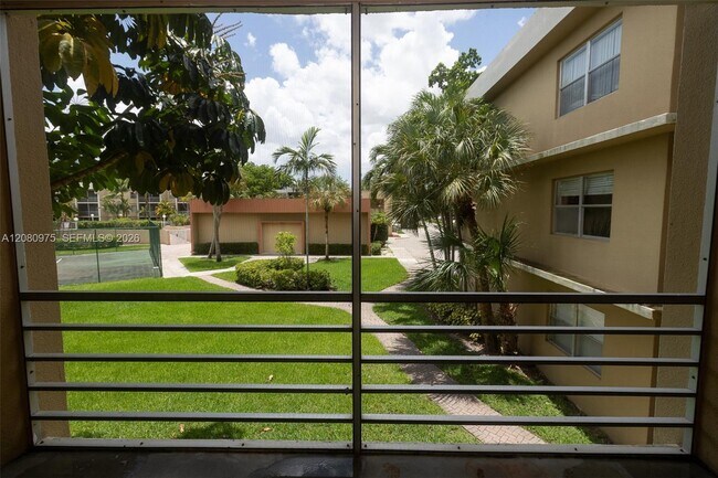 Building Photo - 4235 N University Dr