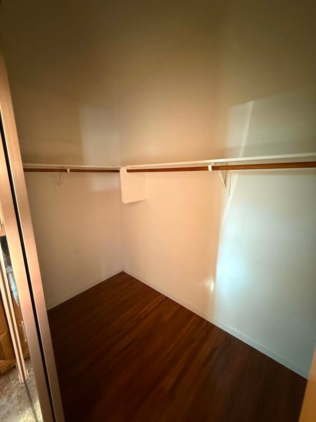 Building Photo - 8370 S Hunnic Dr