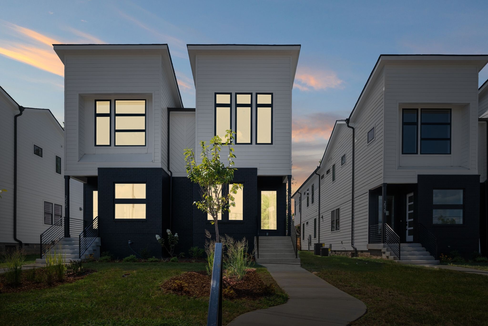 Building Photo - 2523 W Heiman St