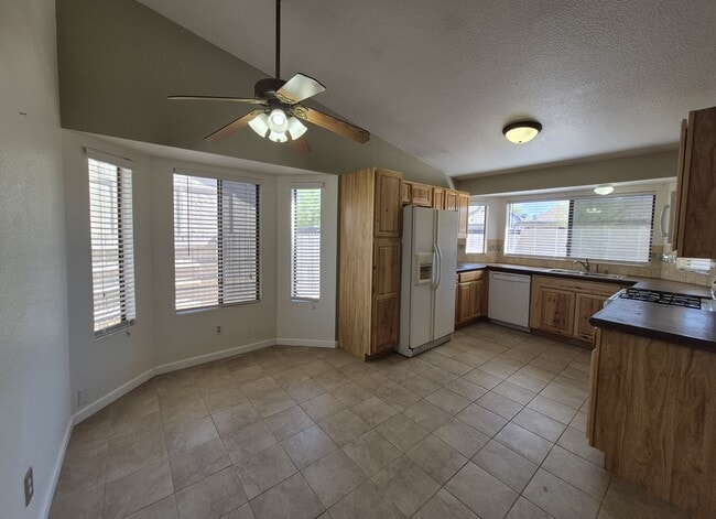 Building Photo - 2741 W Firebrook Rd