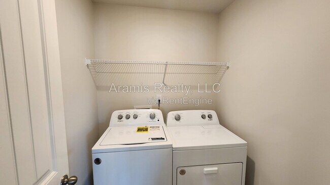 Building Photo - 7670 Demeter Dr