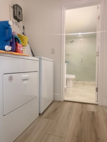 Building Photo - 820 N Trebol St