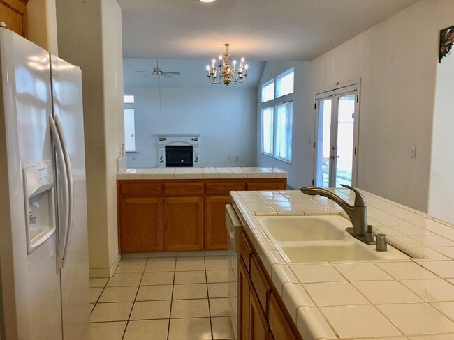 Building Photo - $2,595 Bullard & Polk, 4 Bedroom Home - W....