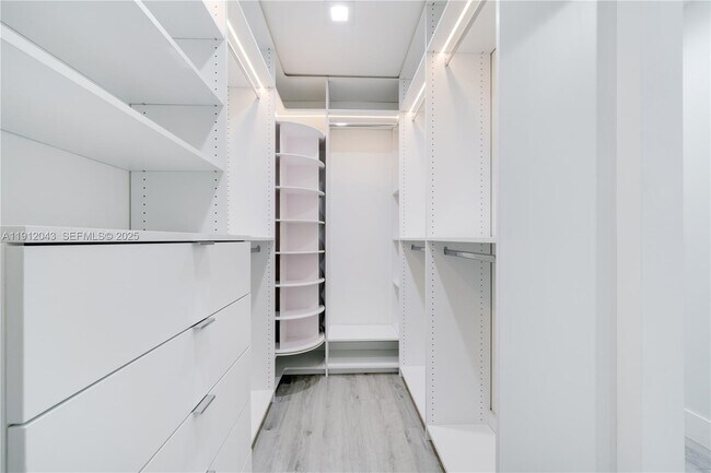 Building Photo - 11583 NW 69th Terrace