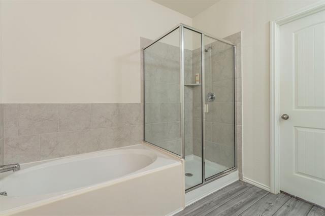 Building Photo - 2324 Larimar Dr