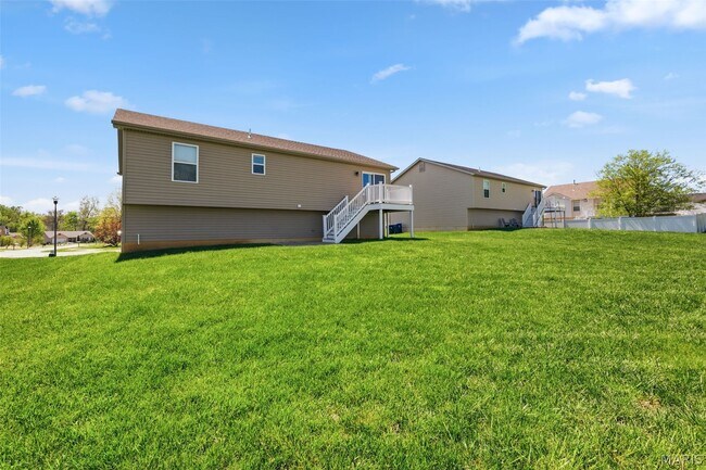 Building Photo - 305 Shadow Trace Dr