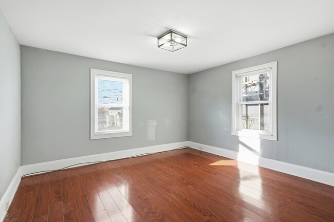 Building Photo - 36 Union St