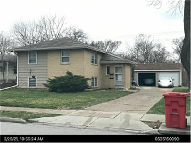 Primary Photo - 2117 Barr Dr