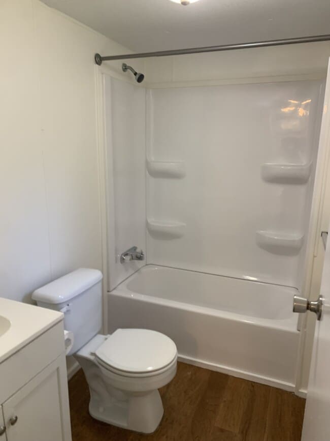 Building Photo - 111 Hunter Ct