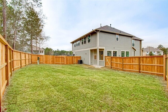 Building Photo - 332 N Spotted Fern Dr