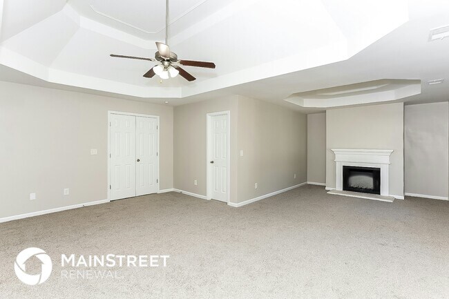 Building Photo - 5118 Upper Elm St