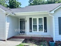 Building Photo - 305 Silvercliff Trail