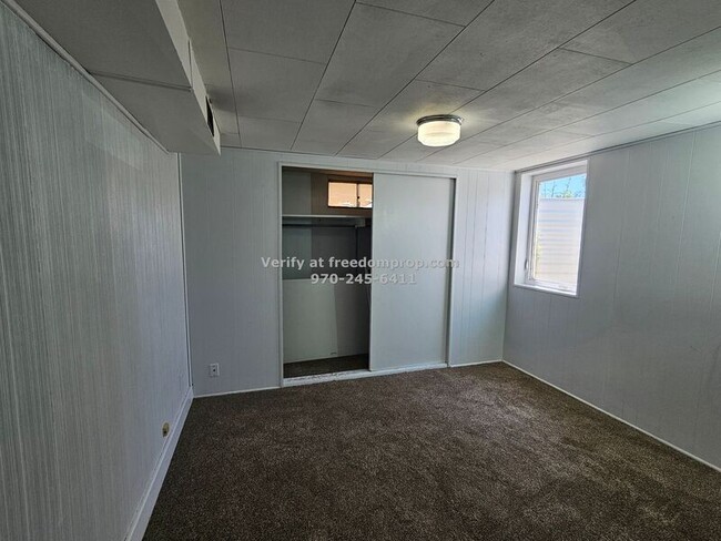 Building Photo - 2312 Mesa Ave