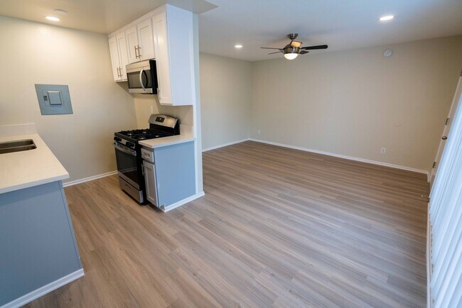 Interior Photo - 11937 Avon Way