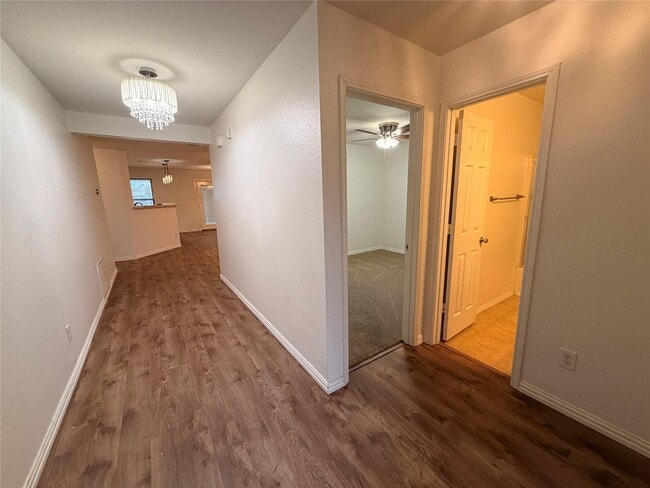 Building Photo - 933 Newberry Trail