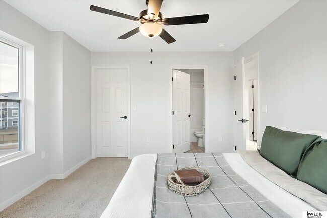 Building Photo - 20855 R Ct