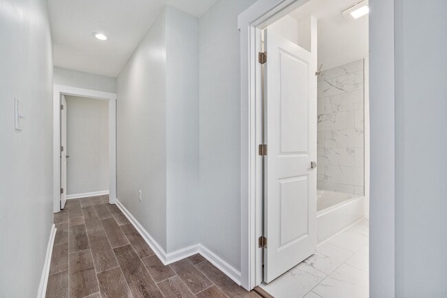 Building Photo - Beautiful Fully Renovated 3 Bedroom Home In Swissvale.  Available Immediately.